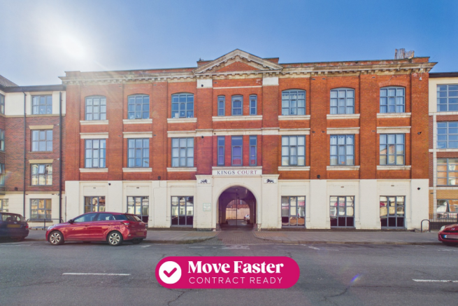 2 bed property, in Kings Court, £80,000