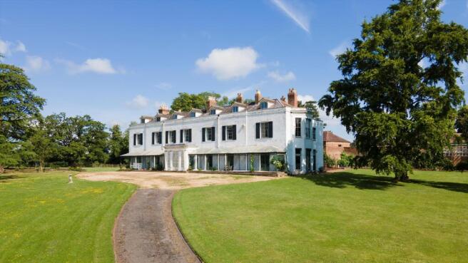 28 bed property, in Apperley, £4,000,000