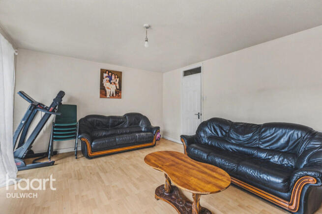 3 bed property, in Radnor Road, £600,000