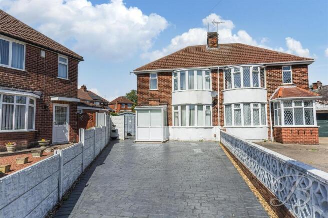 3 bed property, in Albany Place, £190,000