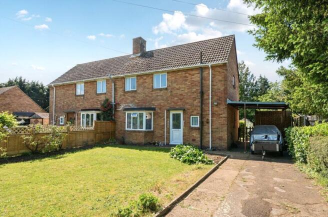 3 bed property, in Brookside, £475,000
