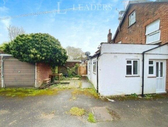 1 bed property, in Tonbridge Road, £110,000
