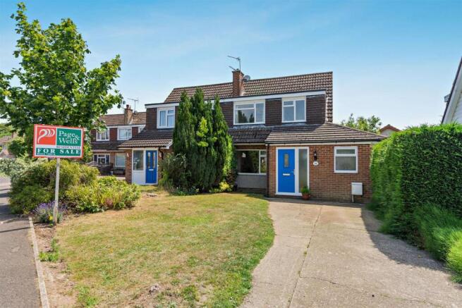 4 bed property, in The Landway, £425,000