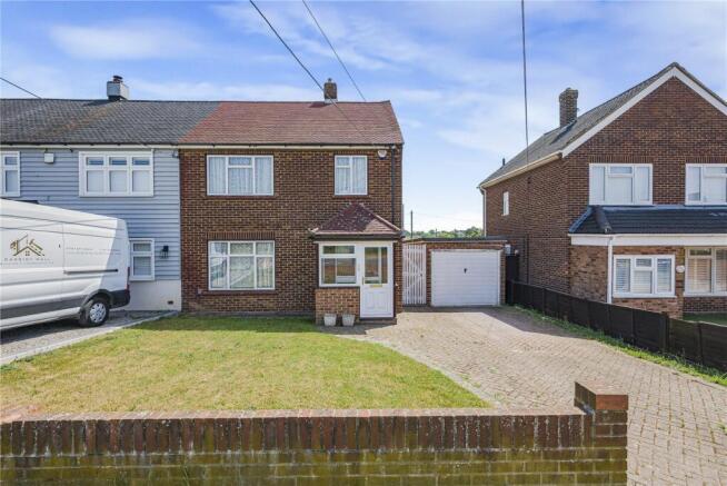 3 bed property, in School Lane, £425,000