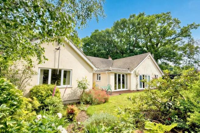 4 bed property, in Verwood Road BH21, £650,000
