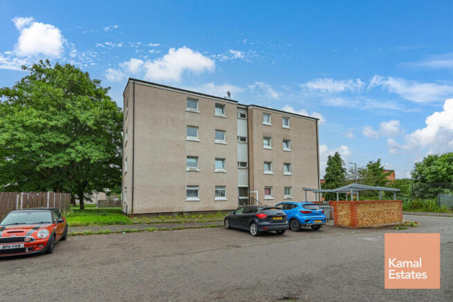 2 bed property, in Carnoch Street, £75,000