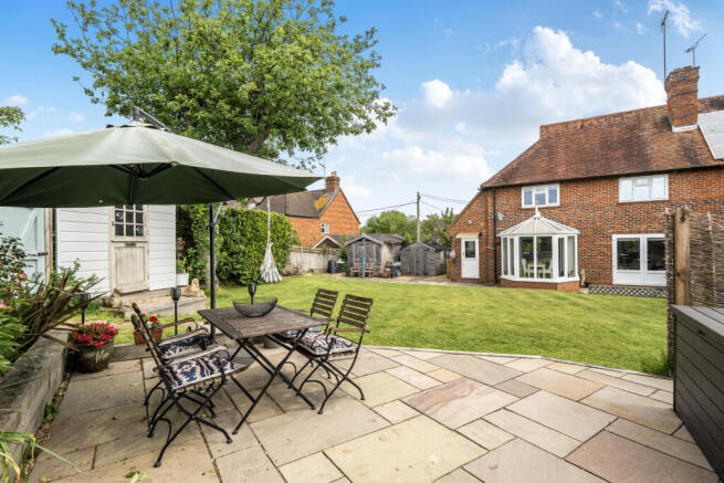 3 bed property, in Turners Mead, £625,000