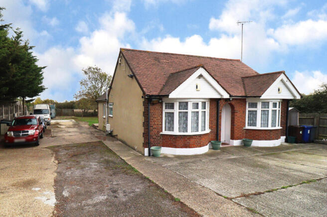 3 bed property, in Southend Road, £500,000