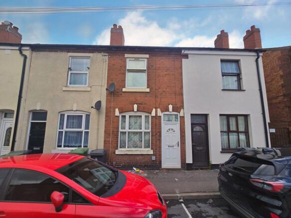 2 bed property, in Dalkeith Street, £130,000
