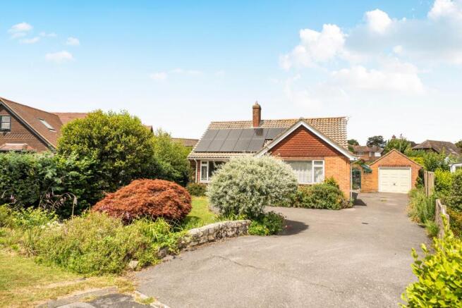 3 bed property, in Lentune Way, £775,000