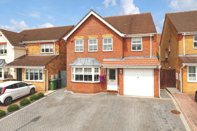 4 bed property, in Wilkinson Close, £730,000