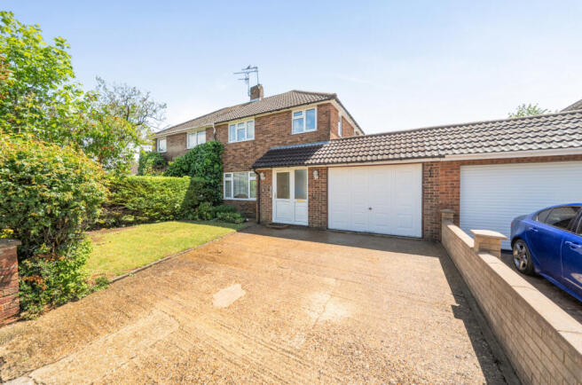 3 bed property, in Katherine Drive, £400,000