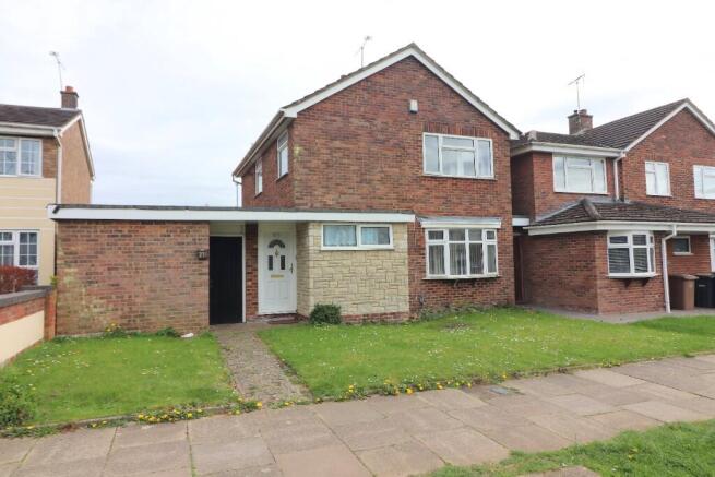 3 bed property, in Putterridge Road, £425,000