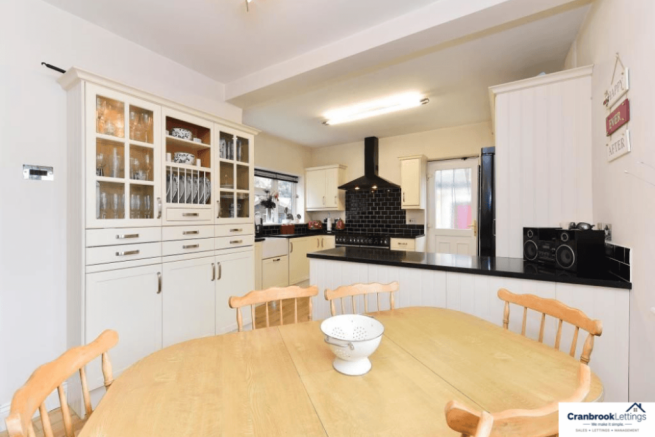 3 bed property, in Norton Road, £600,000