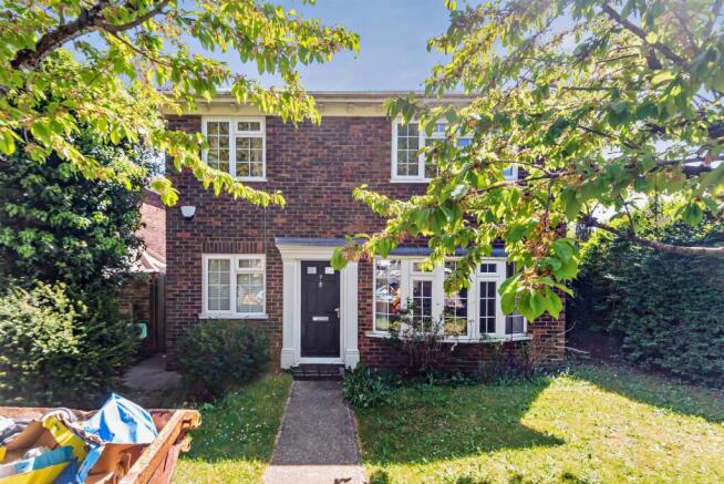 4 bed property, in Albany Place, £625,000