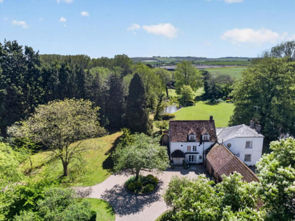 5 bed property, in Cuxham Road, £2,000,000