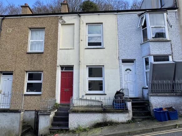 2 bed property, in Caellepa, £100,000