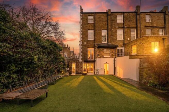 5 bed property, in Fentiman Road, £2,700,000