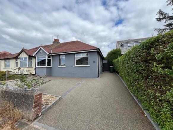 3 bed property, in Seymour Avenue, £210,000