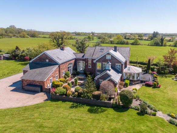 5 bed property, in Nursery Farm, £3,450,000