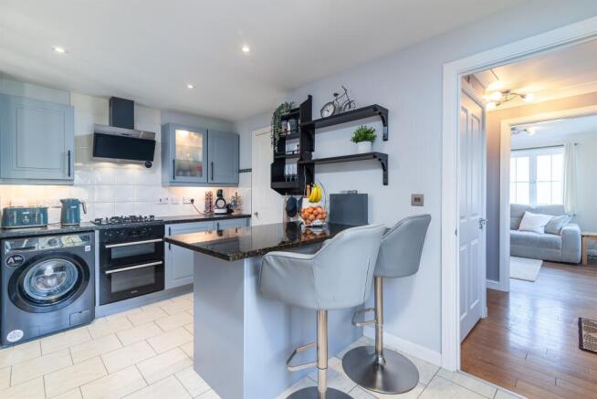 3 bed property, in Mercury Place, £375,000