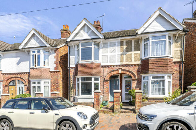 3 bed property, in Whitefield Road, £500,000
