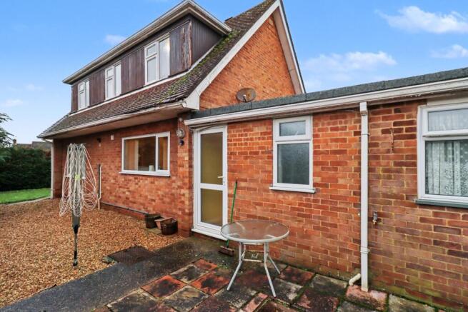 3 bed property, in Laurel Grove, £275,000