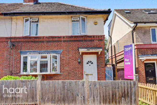 3 bed property, in Bisson Road, £525,000