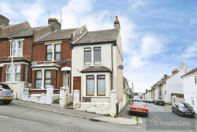 3 bed property, in Cecil Road, £268,000