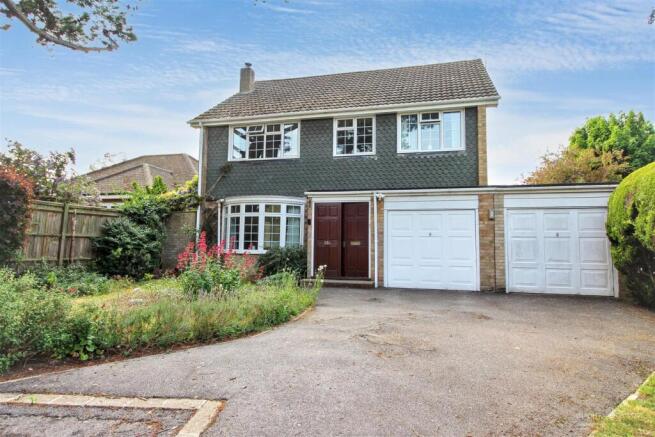 4 bed property, in Cecil Aldin Drive, £650,000