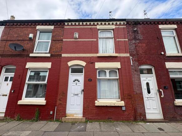 2 bed property, in Ripon Street, £55,000