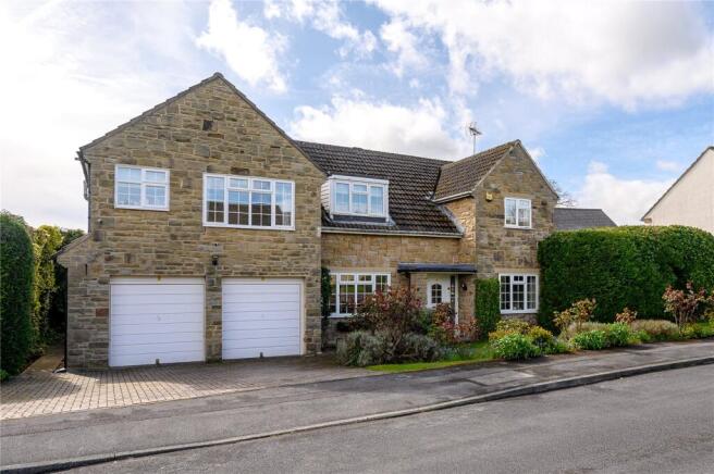 5 bed property, in Lea Croft, £750,000