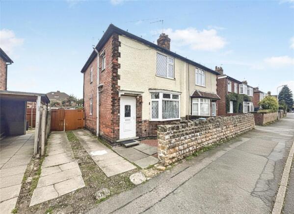 3 bed property, in Holmfield Avenue, £219,500