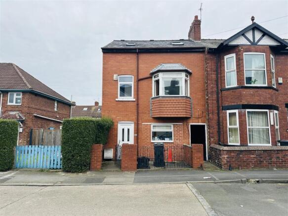 4 bed property, in Cromer Street, £350,000