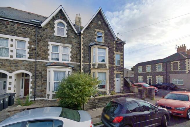 5 bed property, in Piercefield Place, £550,000