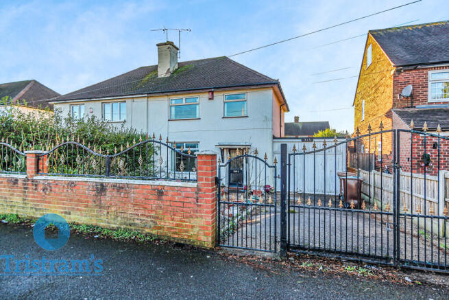 3 bed property, in Wigman Road, £140,000