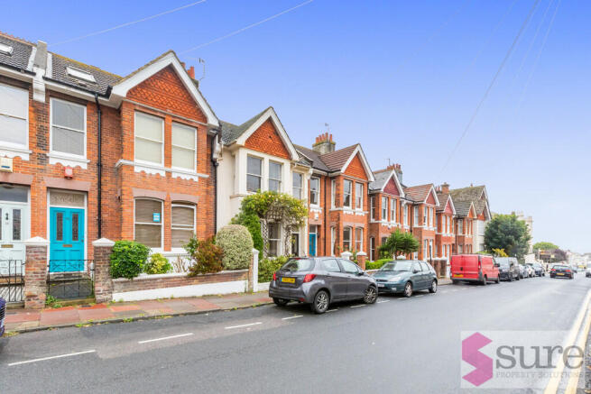 4 bed property, in Walpole Road, £800,000