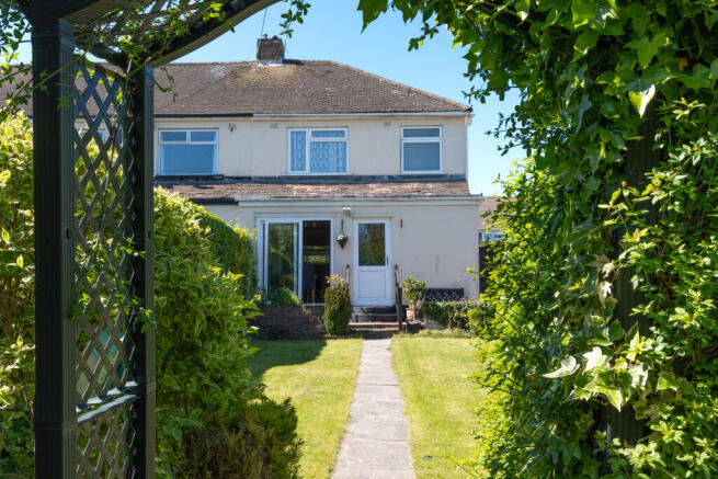 3 bed property, in Bristol BS34, £365,000