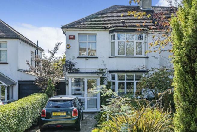 4 bed property, in Baring Road, £745,000