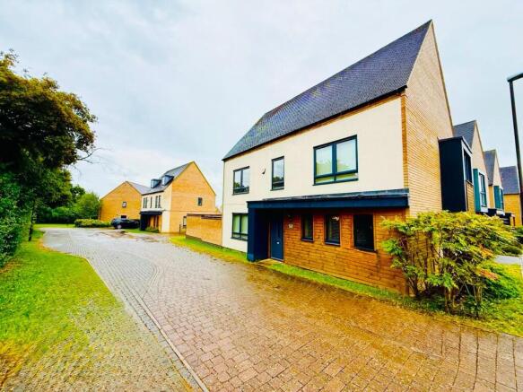 4 bed property, in Tolkien Meadow, £525,000