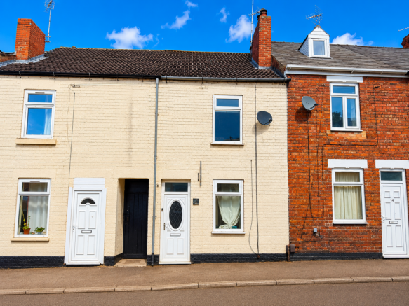 3 bed property, in 16 Clumber Place, £15,000