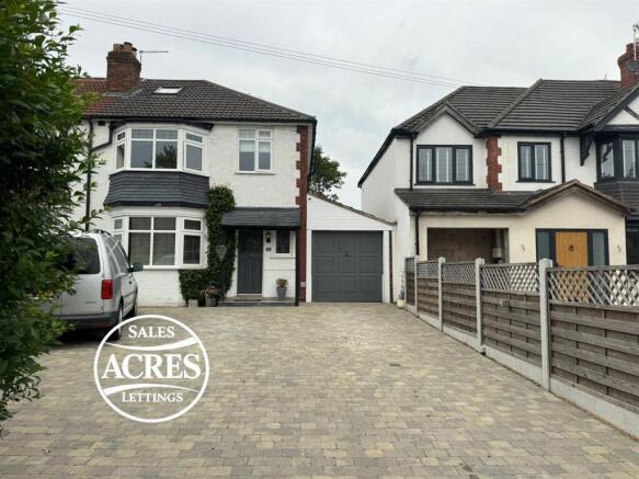 3 bed property, in Manor Road, £450,000