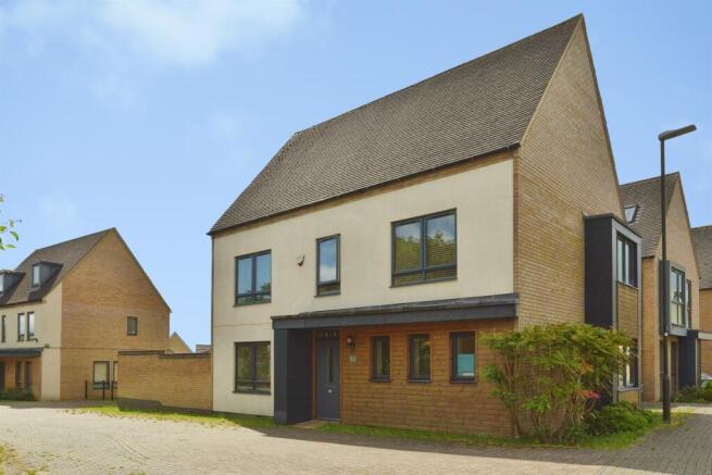 4 bed property, in Tolkien Meadow, £525,000