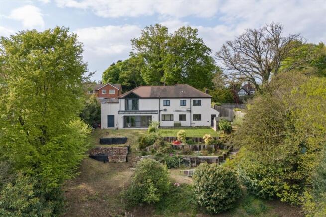 4 bed property, in London Road, £1,000,000