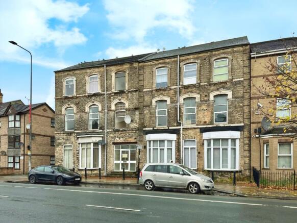 1 bed property, in West Park House, £50,000
