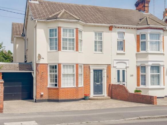 4 bed property, in Eastwood Road, £550,000