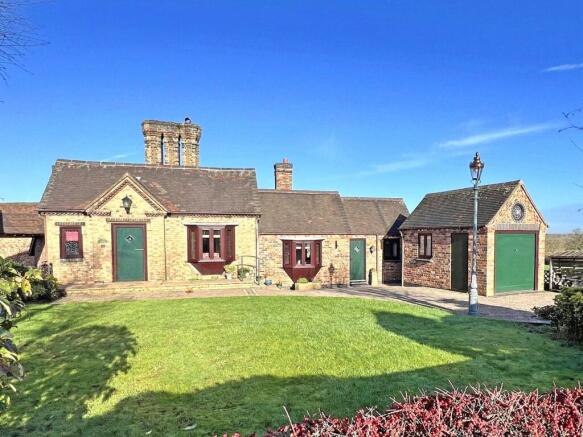 3 bed property, in Coalport Road, £512,500