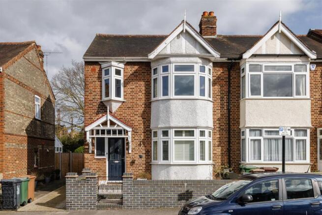 3 bed property, in Coolgardie Avenue, £700,000