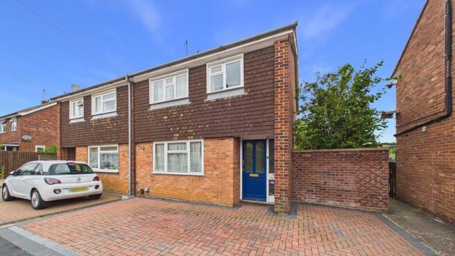 3 bed property, in Raingate Street, £250,000