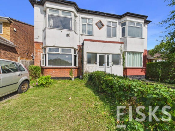 2 bed property, in South View Road, £205,000
